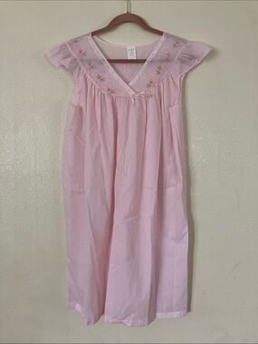 VTG Philmaid Petal Pink Embroidered Nightgown, L